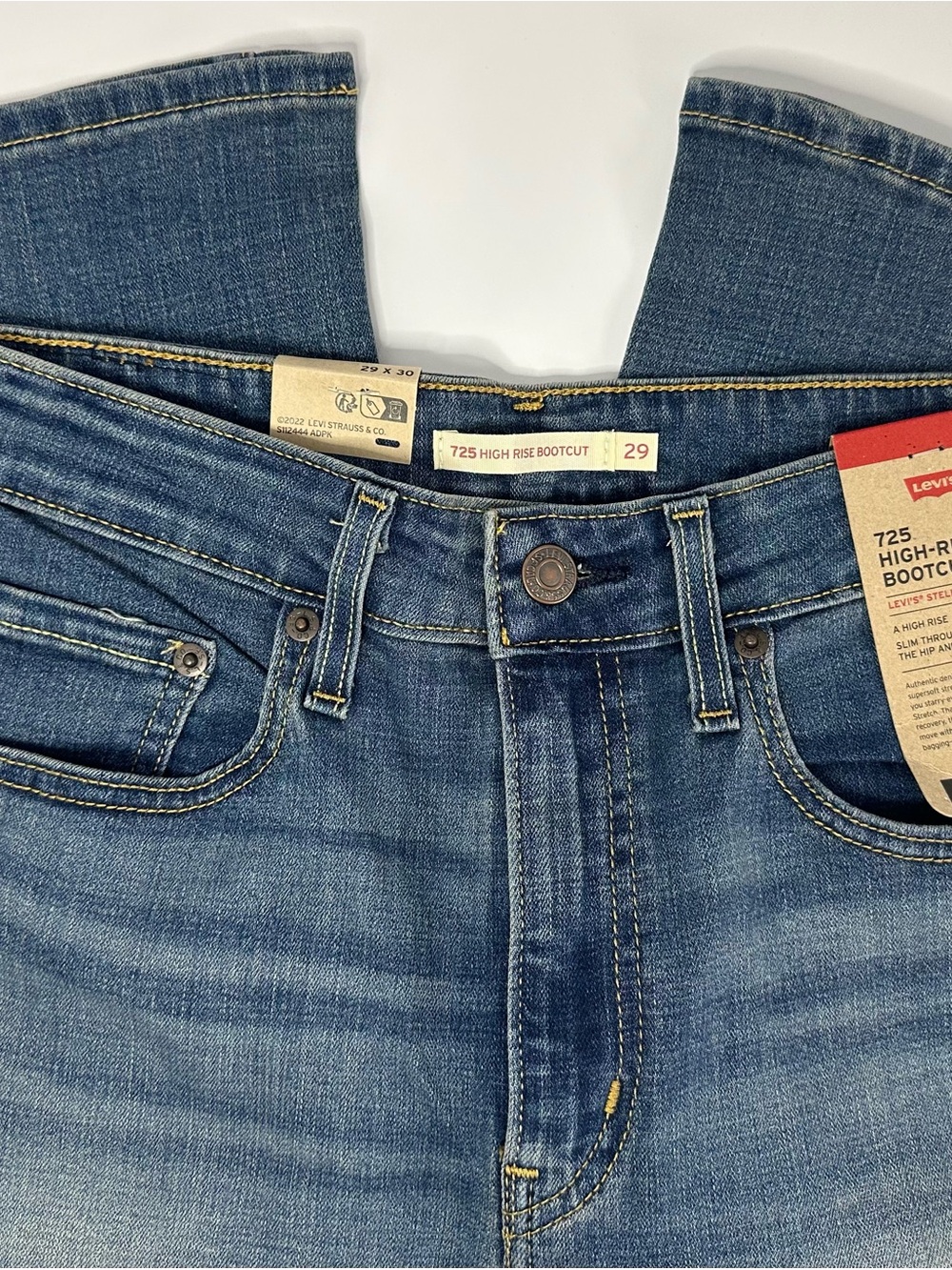 Levi's 725 High Rise Bootcut Jeans - Medium Blue Denim
